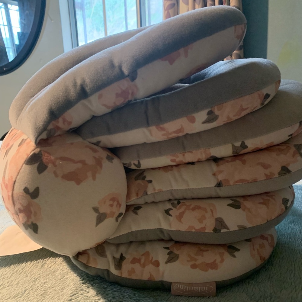 Adjustable Nursing and Breastfeeding Pillow